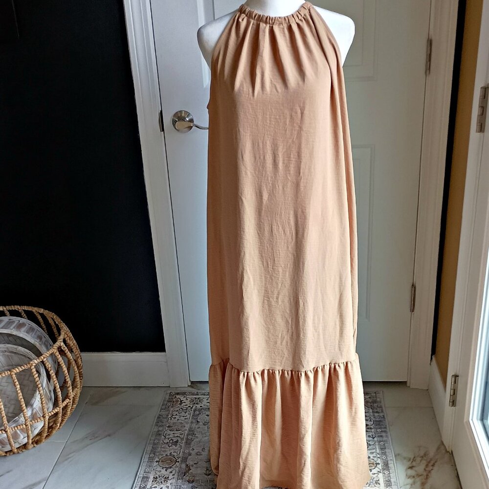 BOUTIQUE RYEGRASS HALTER RUFFLE HEM MAXI DRESS - Picture 5 of 5